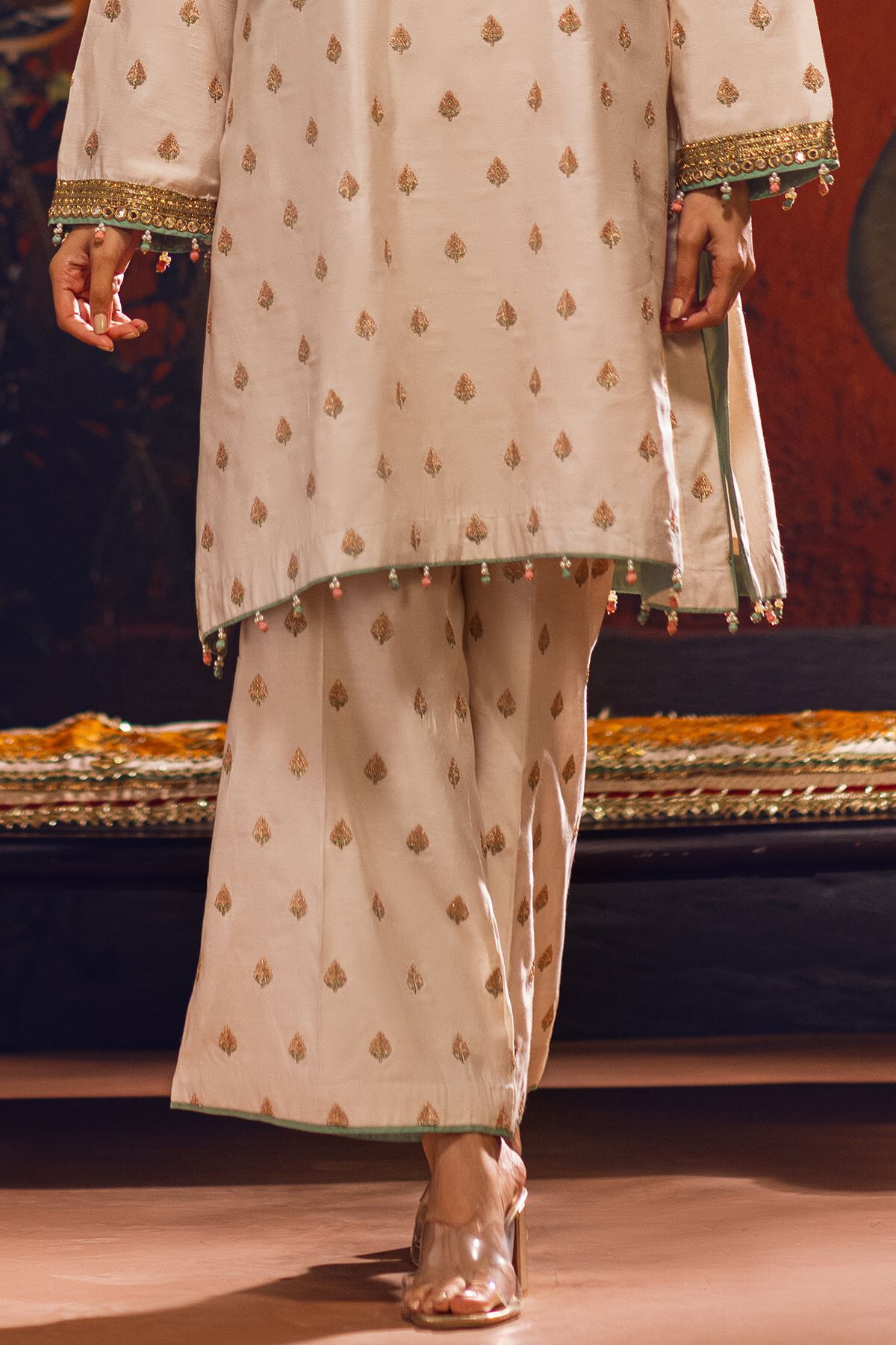 Latest Pakistani Bootcut PantsTrousers Designs and Trends 20172018   Velvet trousers Latest velvet dresses Velvet dresses pakistani
