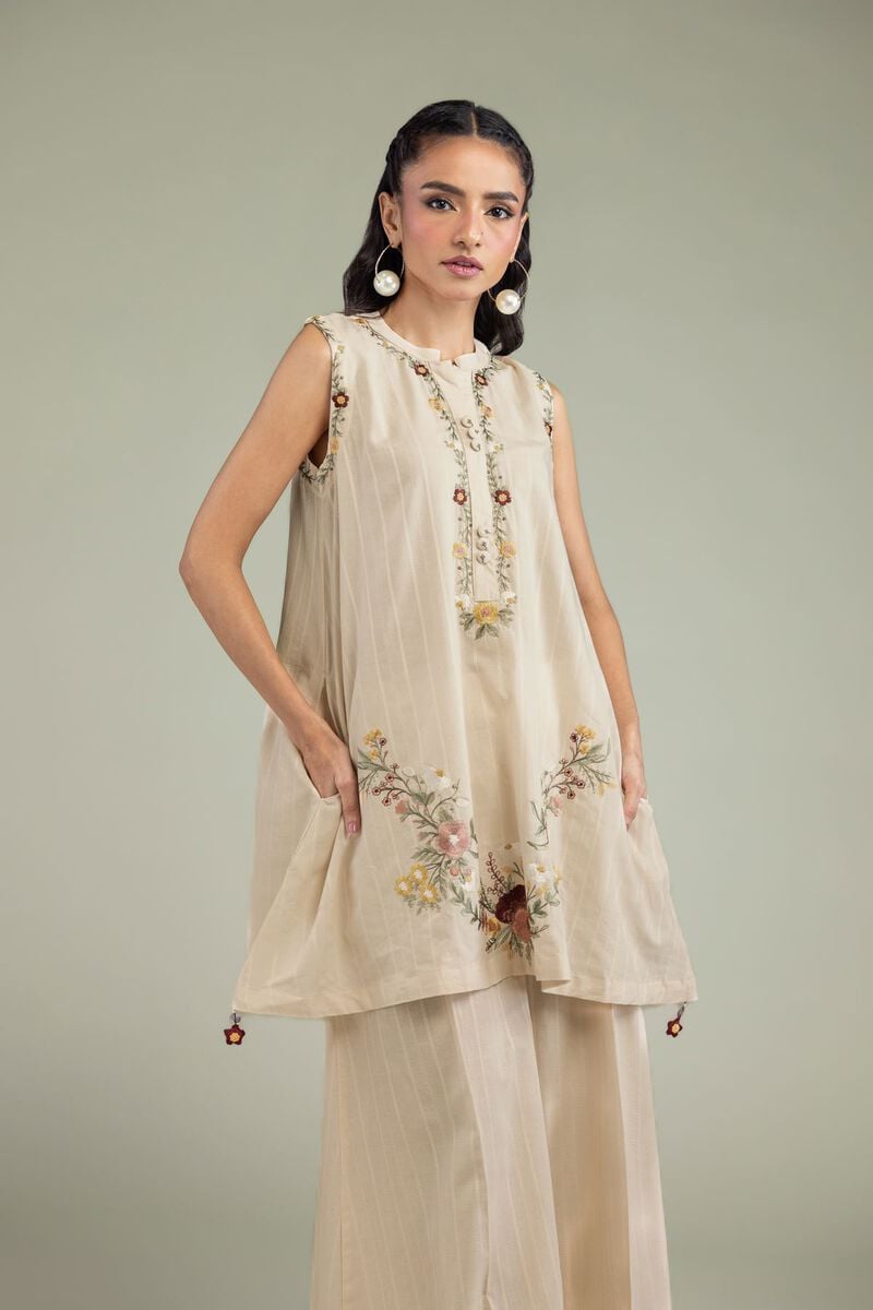 Beige Sleeveless Kurta view 2