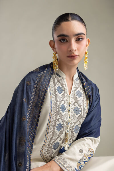 Embroidered Mesuri Embroidered Mesuri Dupatta