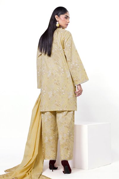 Printed | Lawn | Fabrics 3 Piece | PKR 3,500