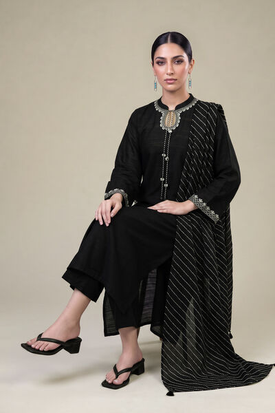 Embroidered Light Khaddar Black Khaddar Dupatta