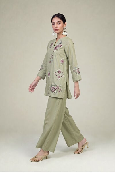 Embroidered Cambric Solid Olive Pants