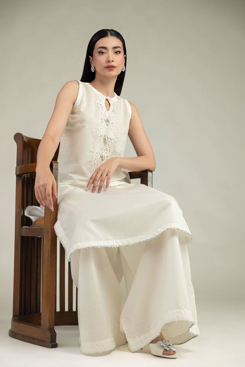 Short Sleeveless Kurta
