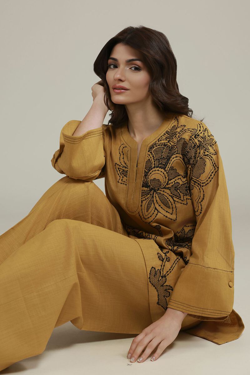 Floral Threadwork Kurta