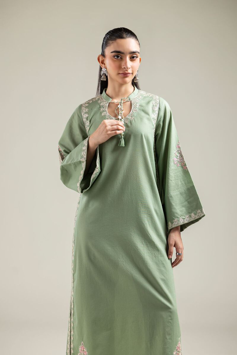 Floral Embroidered Kurta