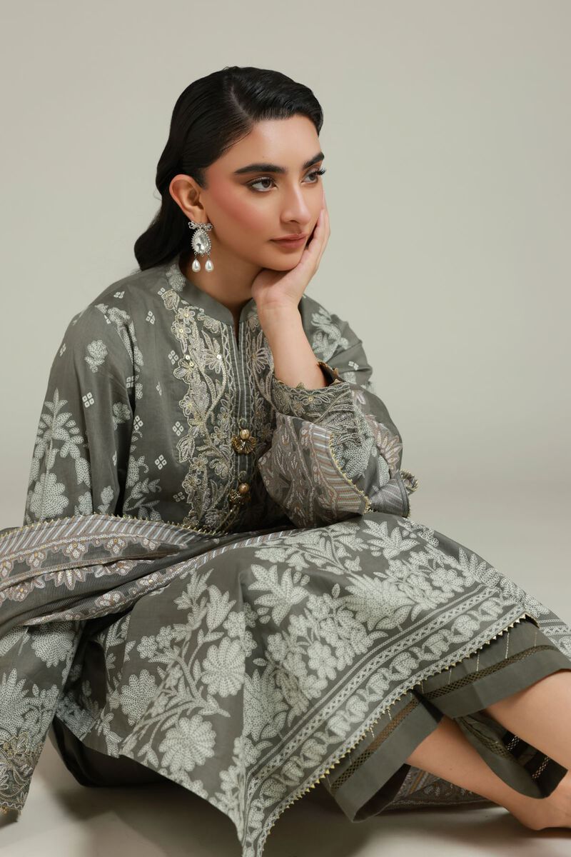 Cambric Tailored Set