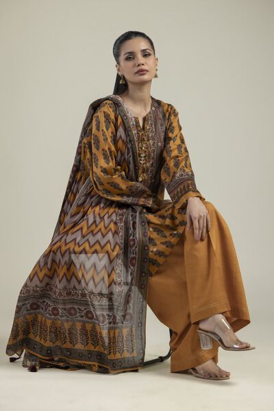 Tailored Lawn Set, image 1