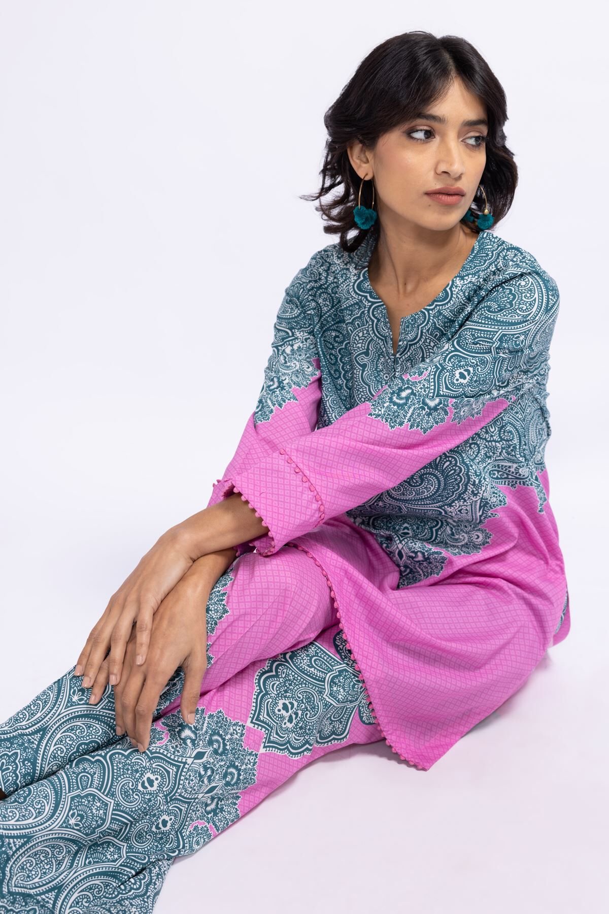 Ladies kurta designs pakistani 2018 best sale