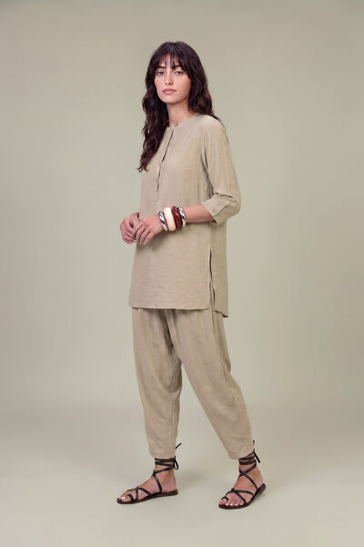 Dyed Textured Georgette Solid Beige Trousers