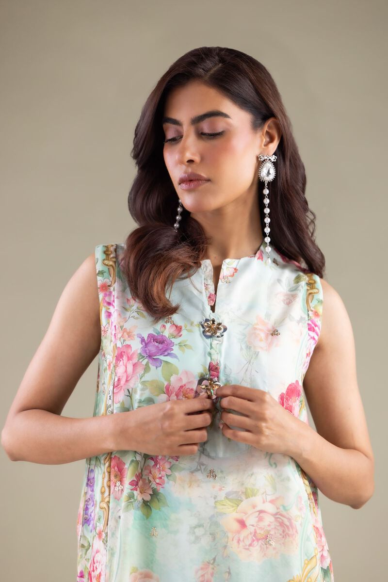Sleeveless Floral Kurta