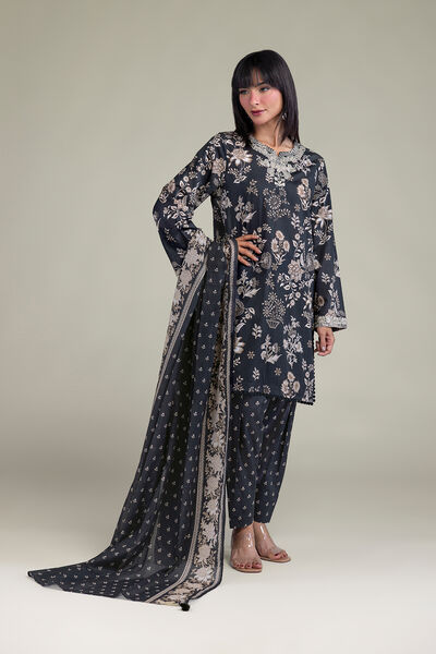 Embroidered Lawn Fabrics 3 Piece