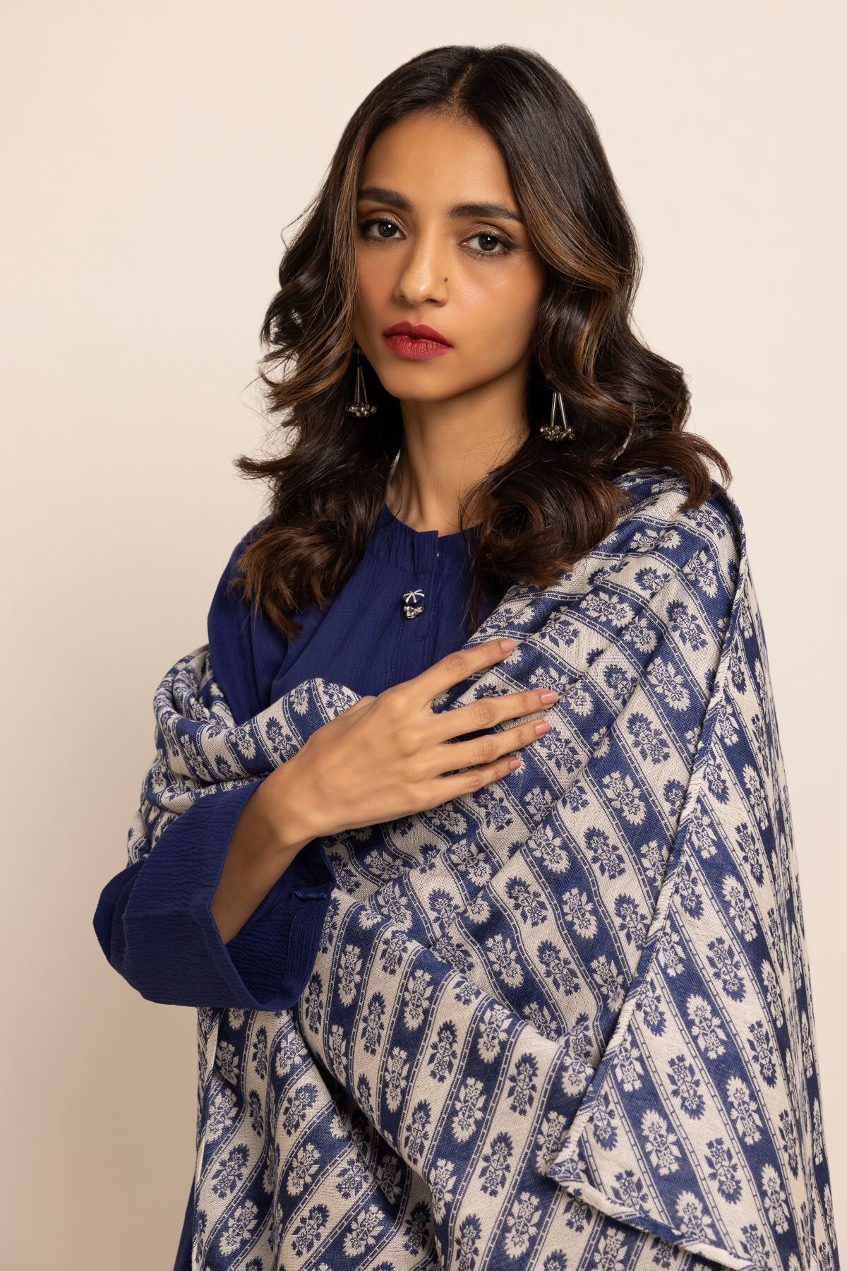 Khaadi best sale ladies shawls