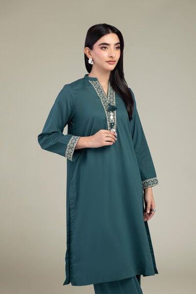 Embroidered Cambric V-Neck Cambric Kurta