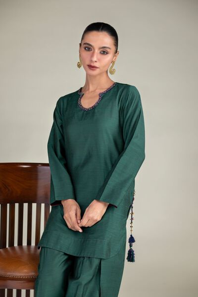Dyed Textured Raw Silk Solid Green Kurta