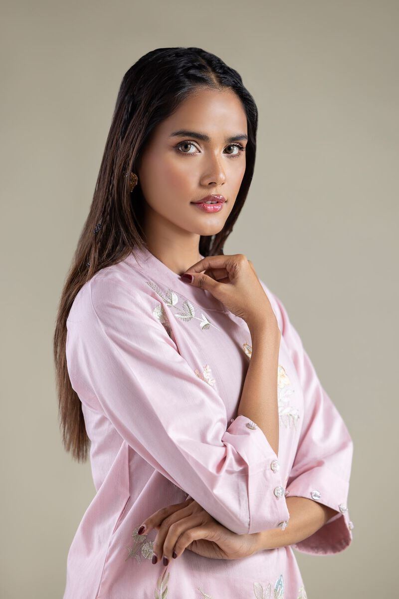 Floral Threadwork Kurta