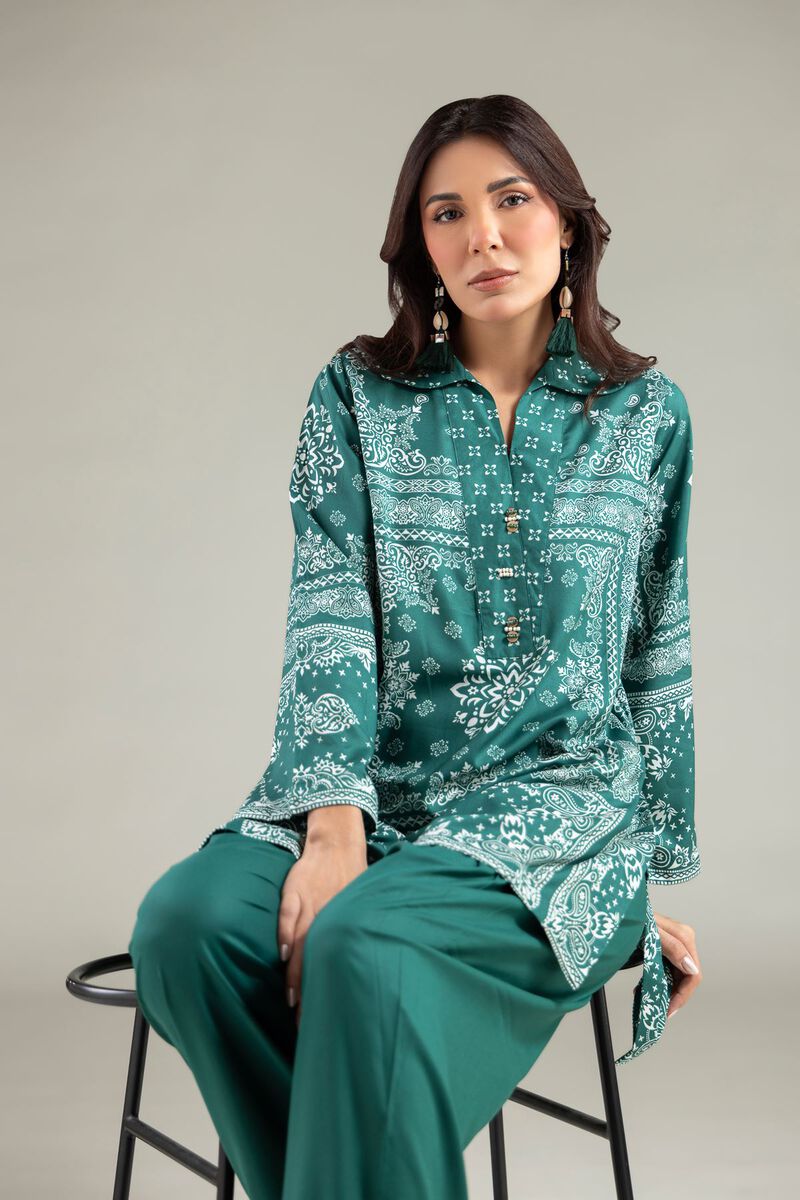 Geometric Wing-Collar Kurta