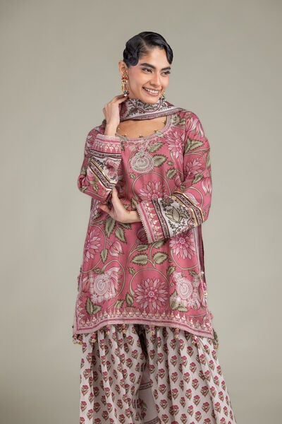Embroidered Raw Silk Silk Round-Neck Kurta