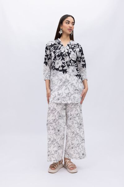 Printed | Cambric | Pants | PKR 1,050
