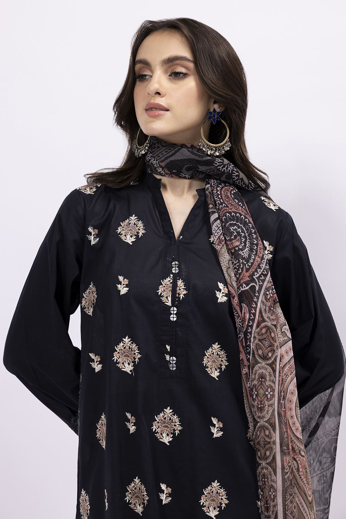 Khaadi pakistani sales clothing