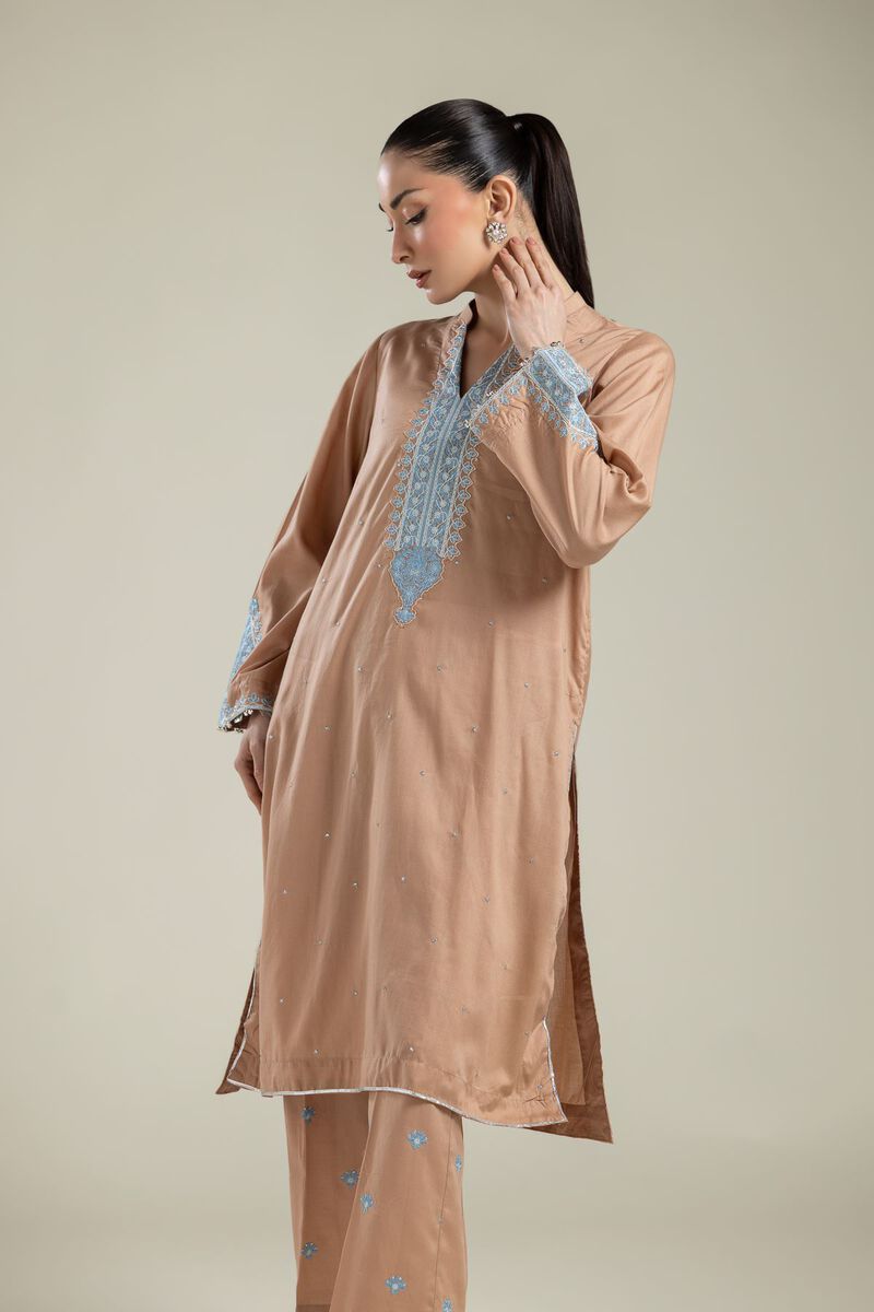 Embroidered V-Neck Kurta