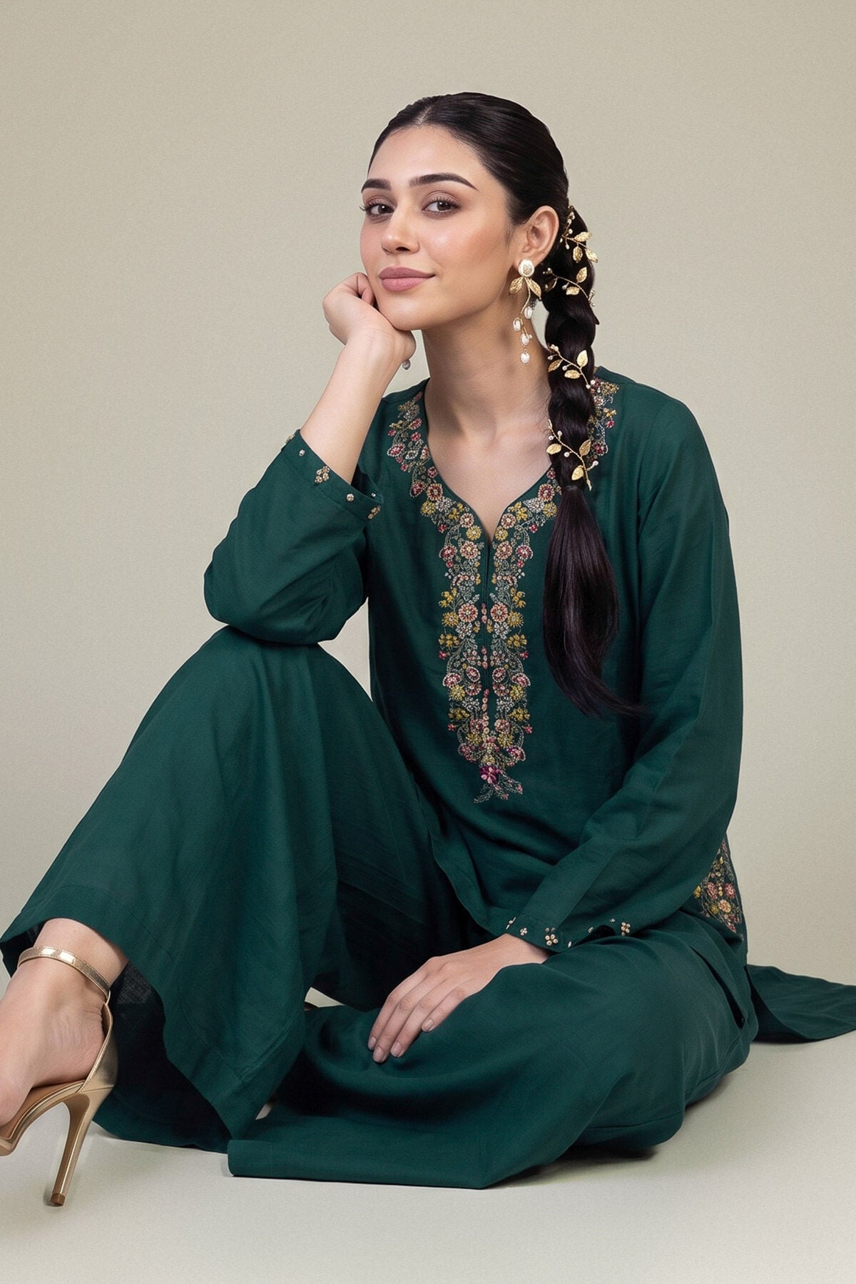 Retail Price: 6,000/-PKR