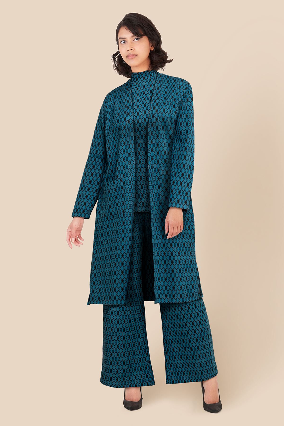 Khaadi Women s Jackets Sweaters Collection Shop Online