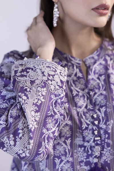 Embroidered | Lawn | Fabrics 3 Piece | PKR 5,000