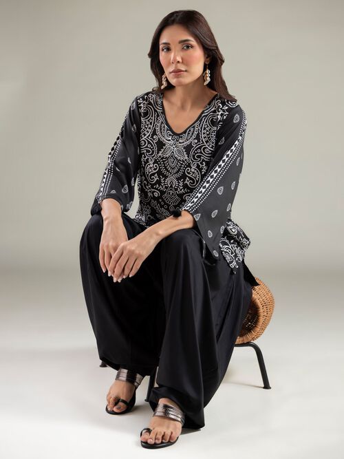 Paisley V-Neck Kurta