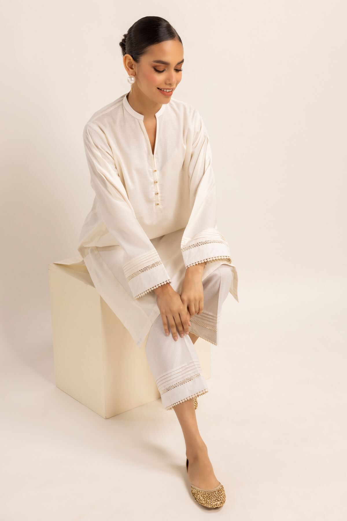 Buy Kurta 897.00 PKR 1001773902 Khaadi Pakistan