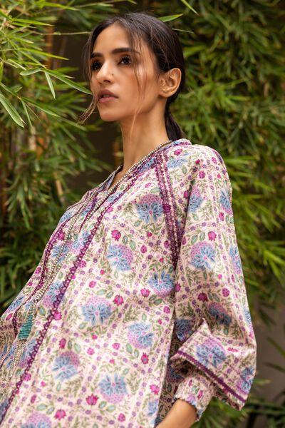 https://pk.khaadi.com/western/tops/