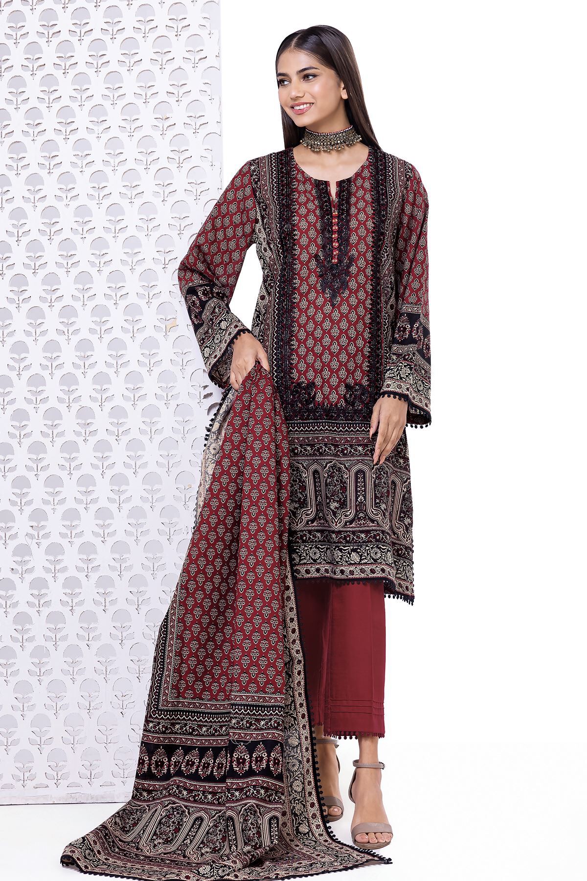 Khaddar Collection 2024 3 Piece Unstitched Fabrics Pakistan