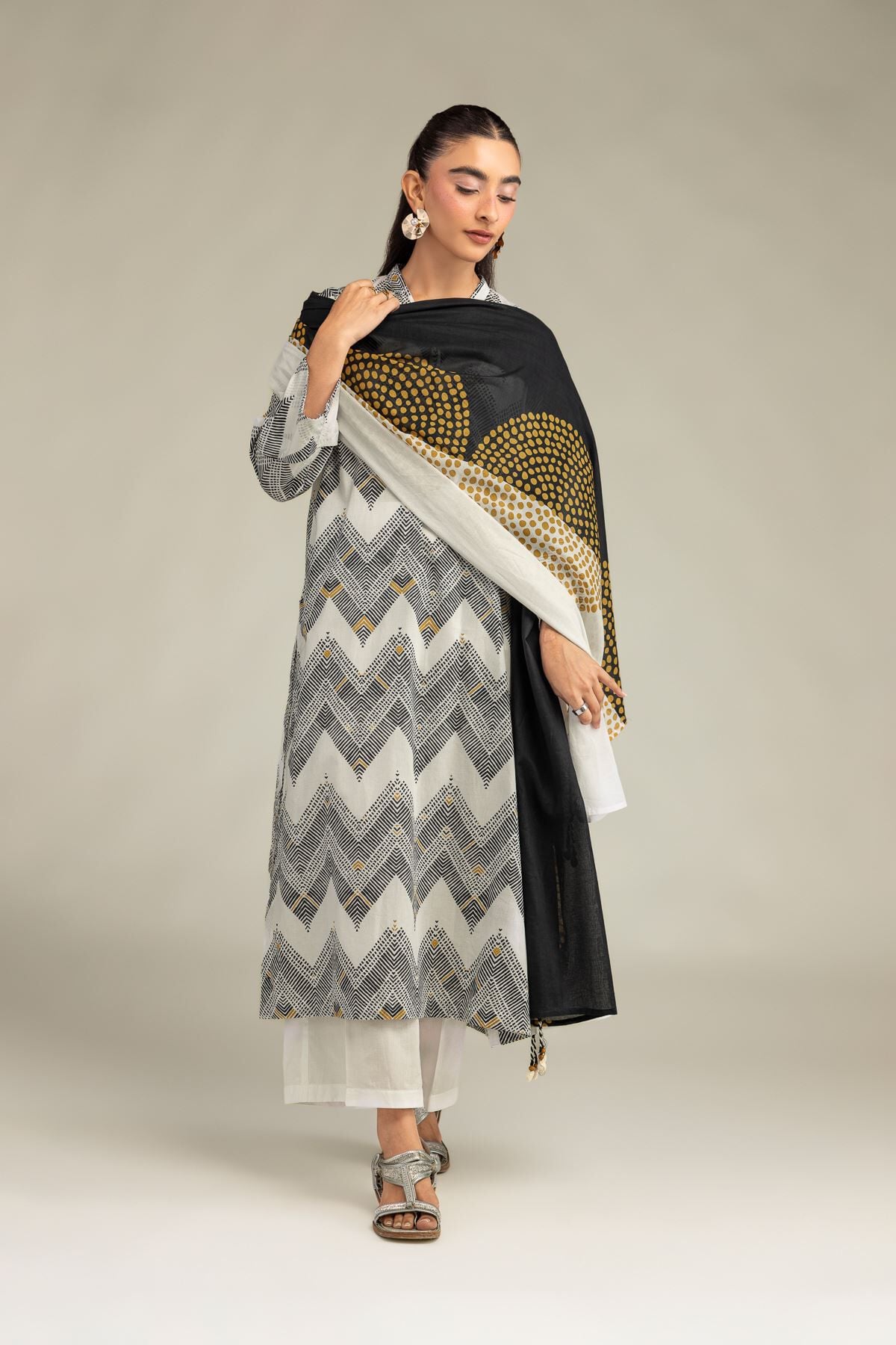 Khaadi - Solid Cambric Pants