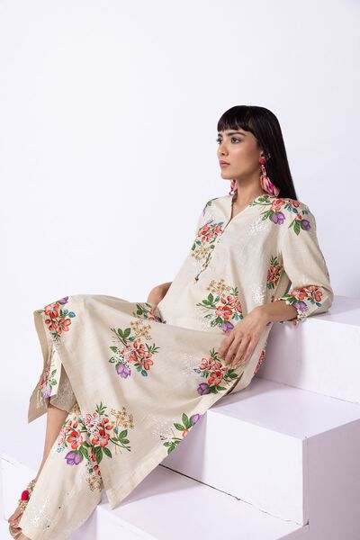 Embroidered | Crosshatch Poplin | Kurta | PKR 2,750