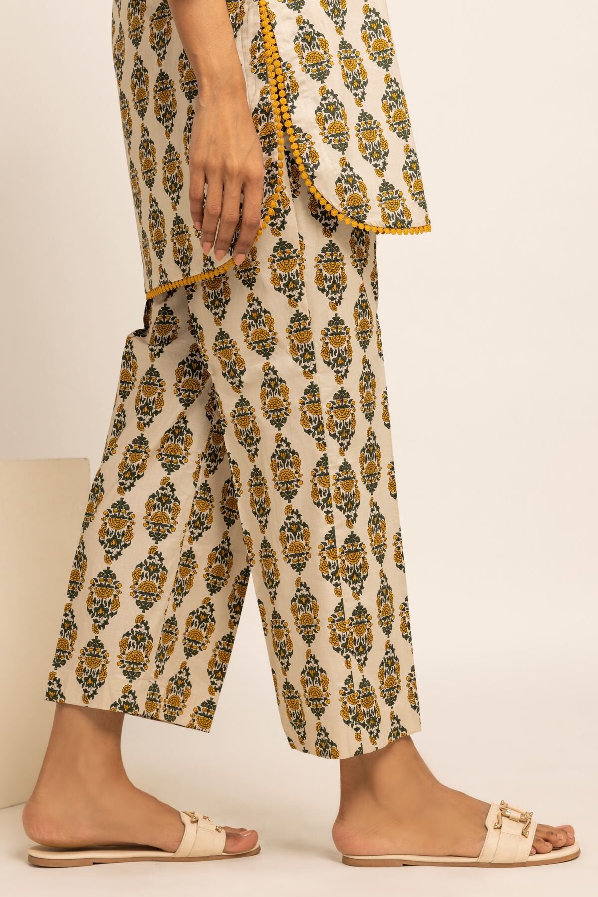Buy Pants | 0.0 N/A | EEB24152-VG_BEIGE | Khaadi Pakistan