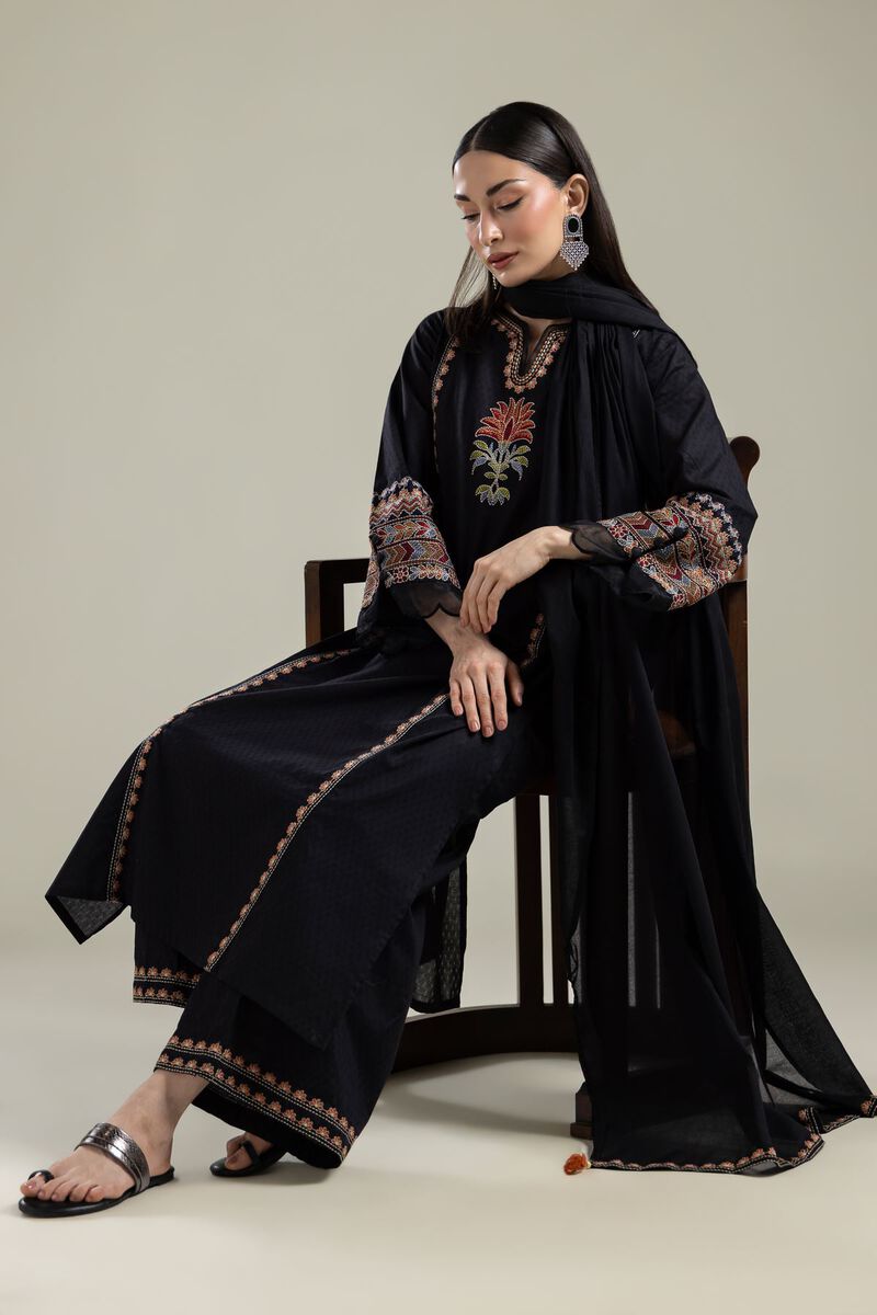Black Embroidered Kurta