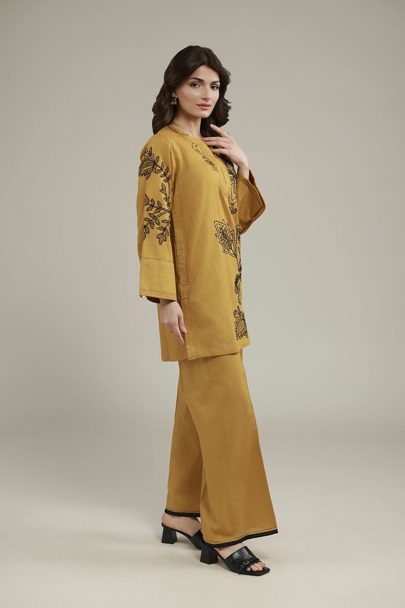 Floral Threadwork Kurta