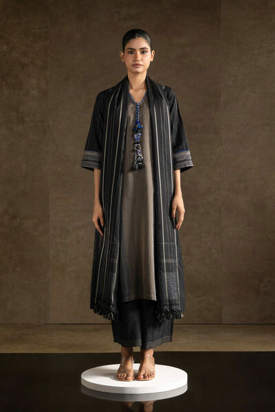 Yarn Dyed Embroidered Handwoven Kurta