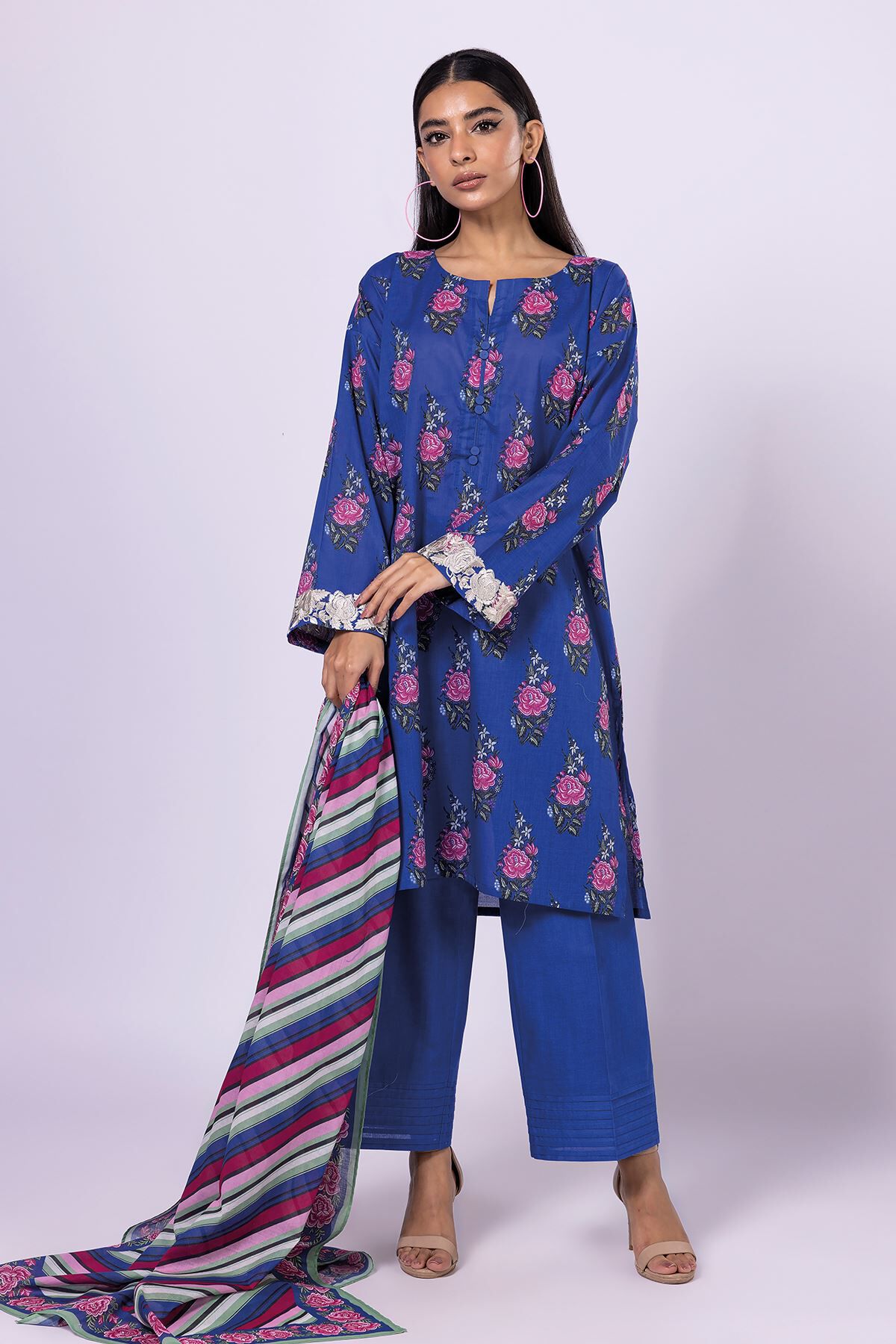 Buy Fabrics 3 Piece Suit 1995.00 PKR 1001758197 Khaadi Pakistan