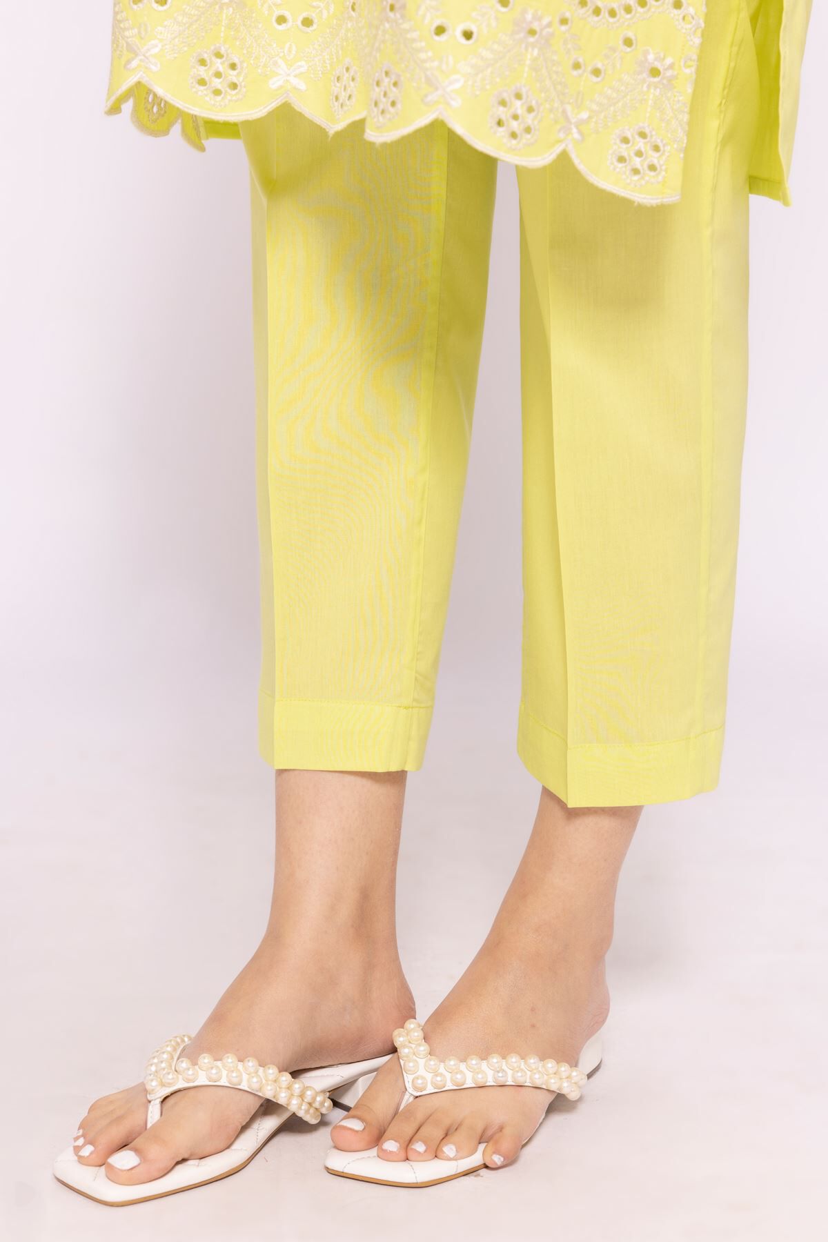 Khaadi capri trousers hot sale