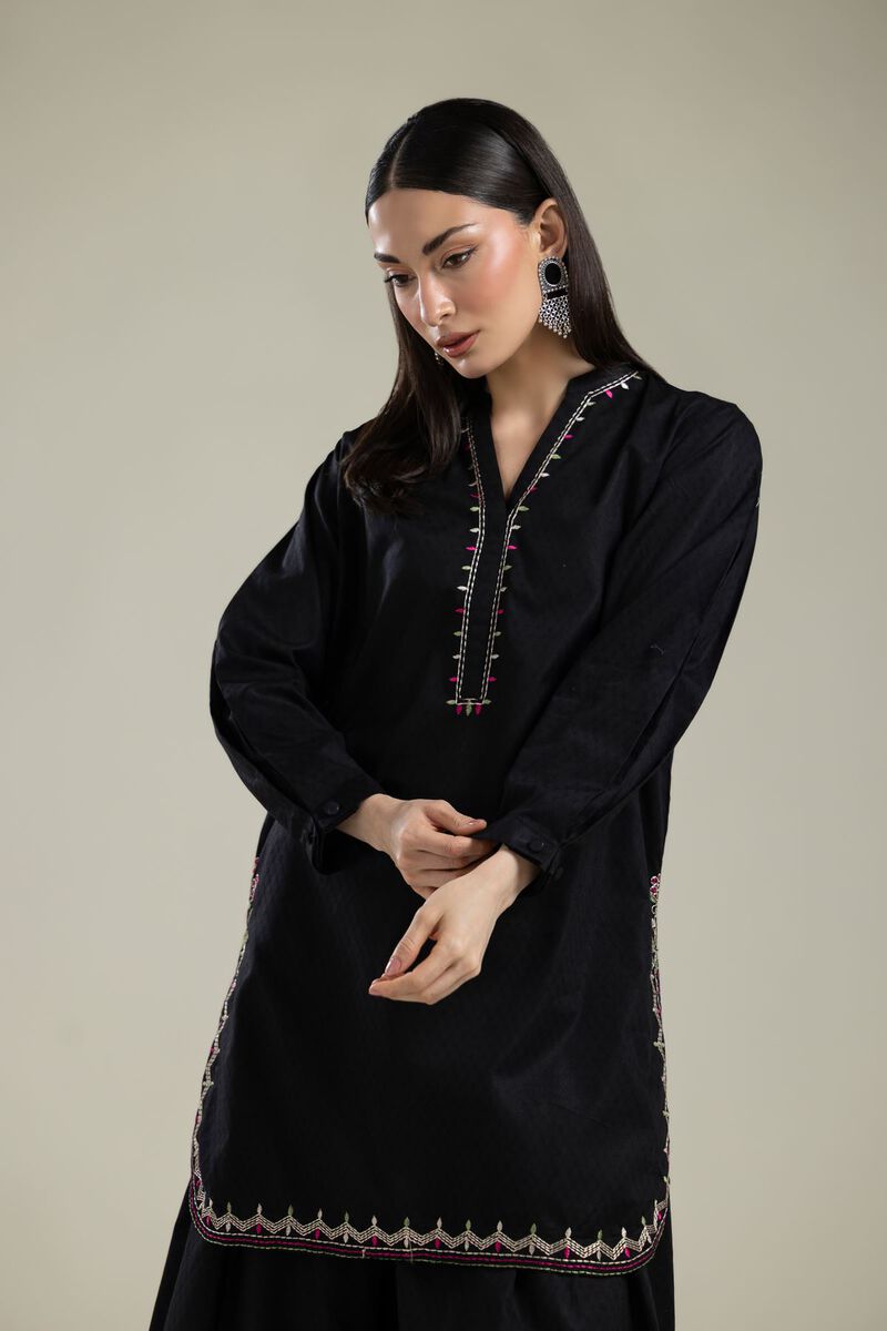 Black Embroidered Kurta