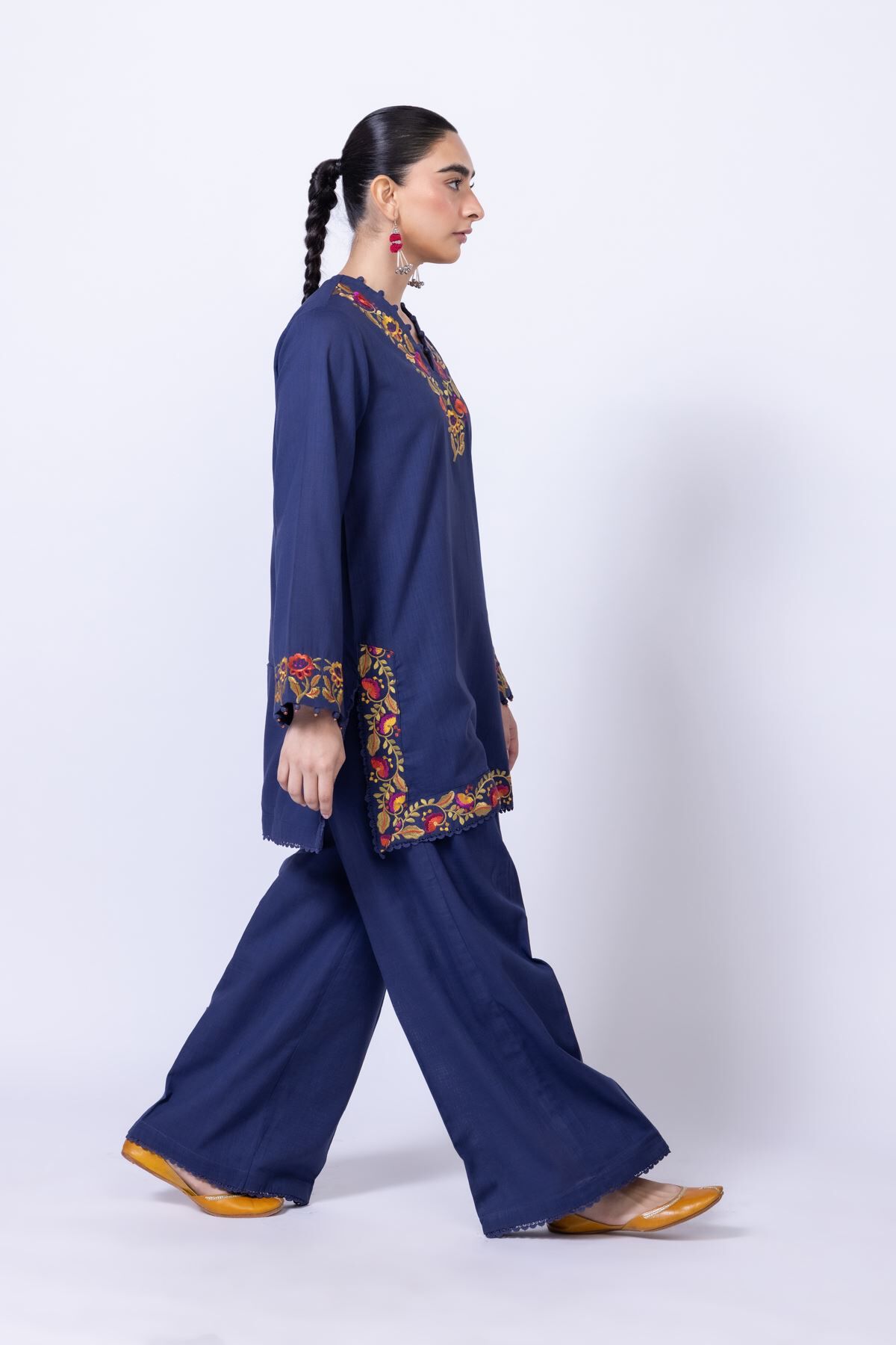 パンツ CLASS karachi JGK-S-JJT2-US-23-058 FB/Beena – J. Junaid Jamshed US