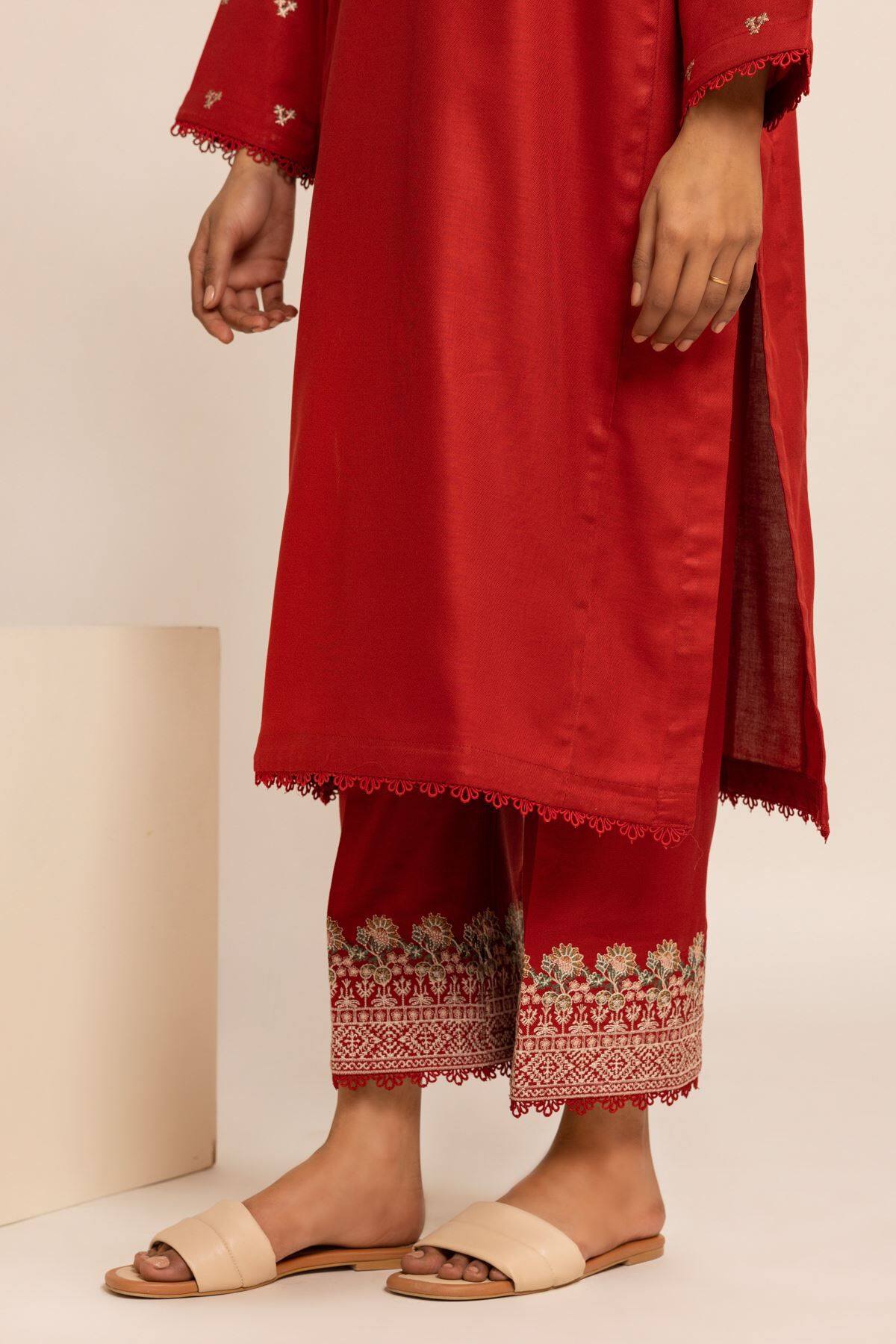 Khaadi capri trousers best sale