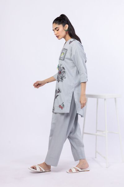 Pants, image 1