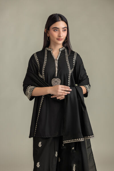 Embroidered Lawn Black Lawn Dupatta