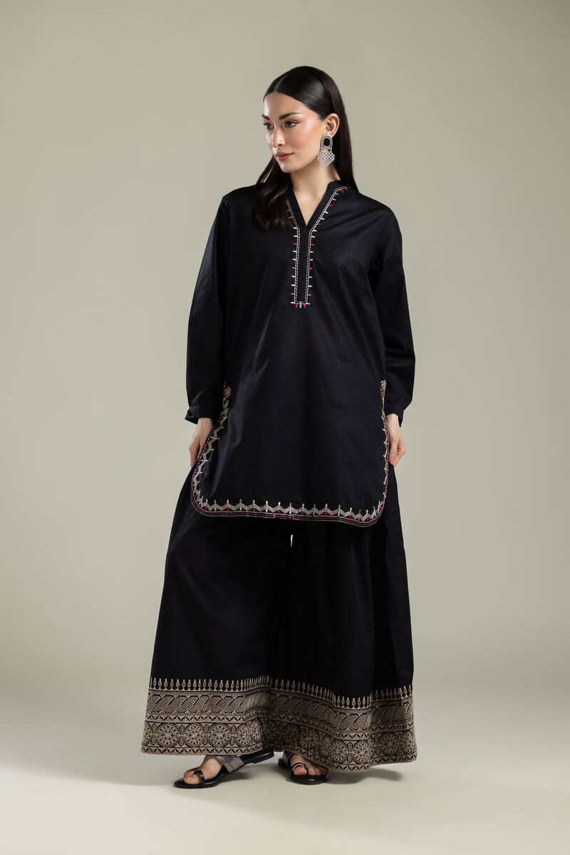 Black Embroidered Kurta
