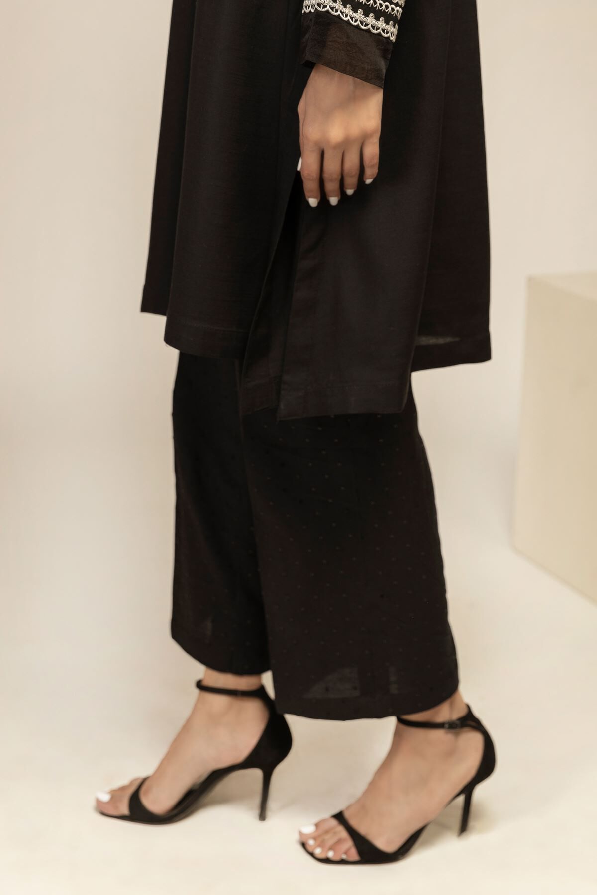 Pants Embroidered
