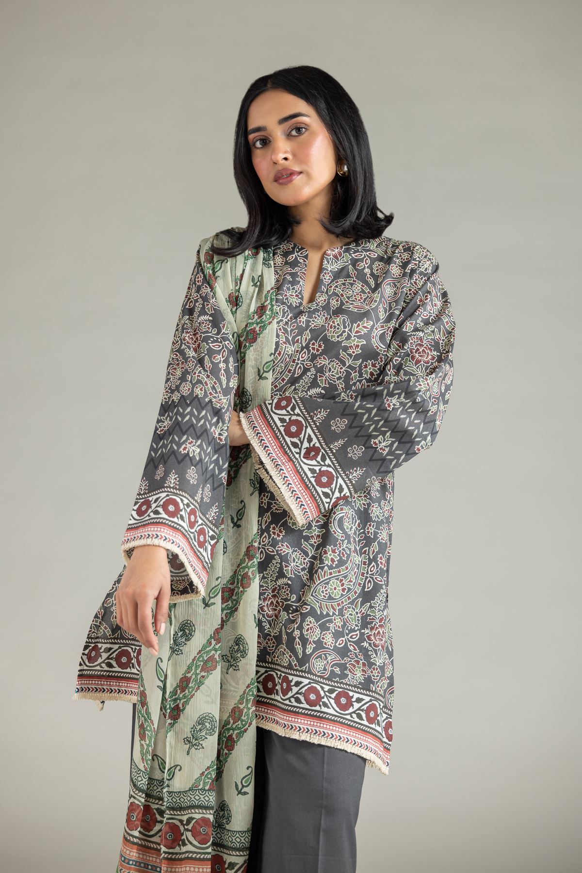 Embroidered Lawn Tailored Lawn Set - T-A22-26-109FJ2-VG