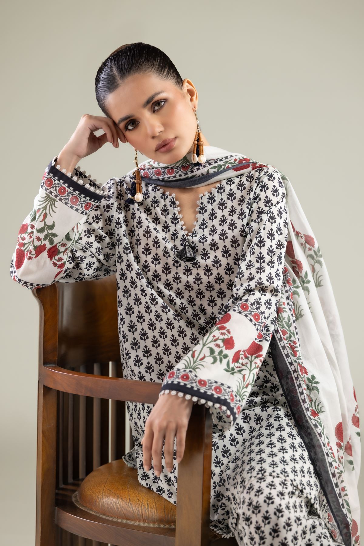 Printed Lawn Fabrics 3 Piece - A11-26-101FH1-VG