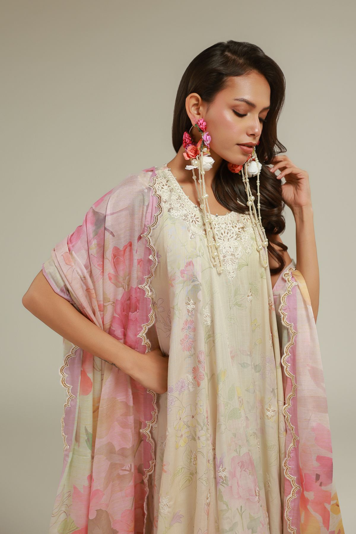 Embroidered Raw Silk Sleeveless 3-piece Set - 1-26-127-A-D-VG