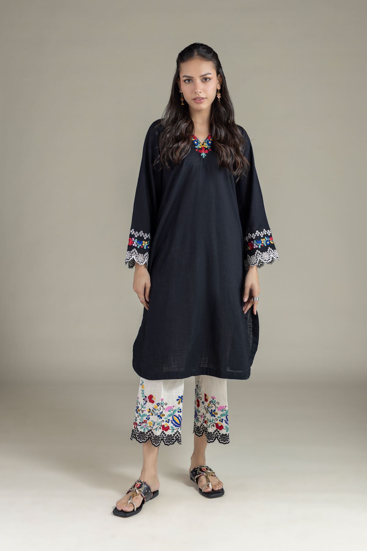 Embroidered Heavy Textured Cotton Kurta - 25-10-12E3-07TA-VG